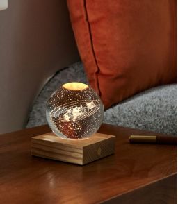 VEILLEUSE GLOBE DE CRISTAL SYSTEME SOLAIRE