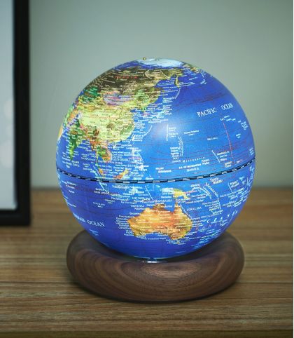 LAMPE GLOBE SUR SUPPORT EN BOIS